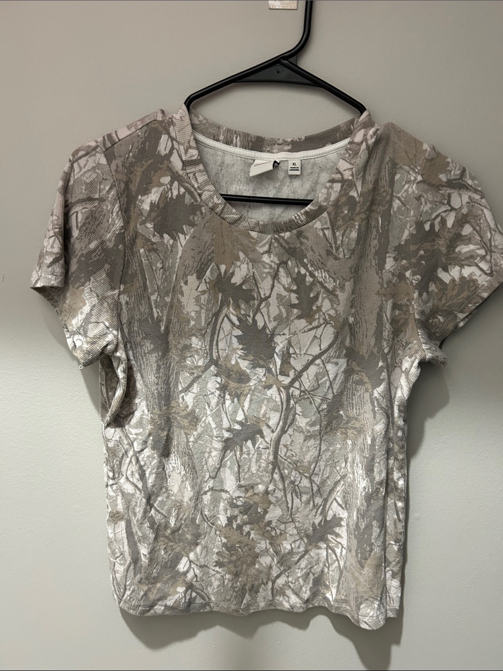 Aritzia Homestretch Camo Rib Tee Size XL